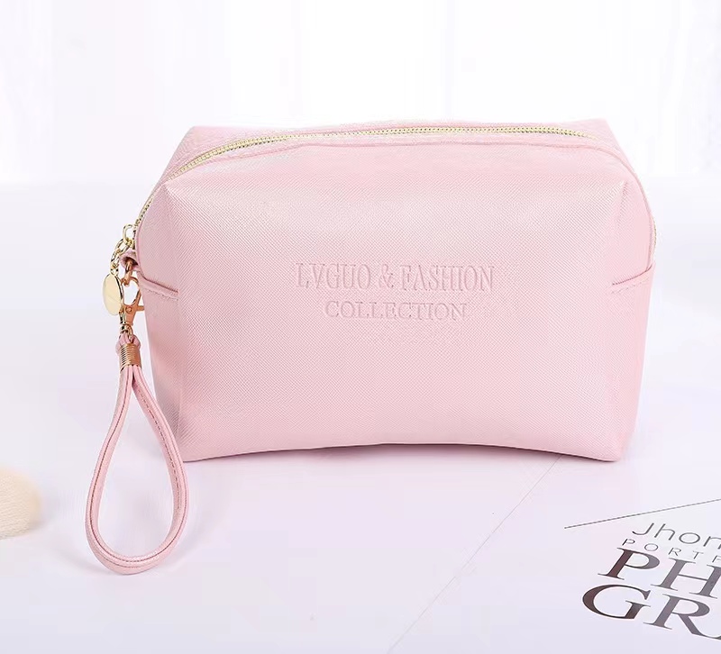 Cosmetic pouch