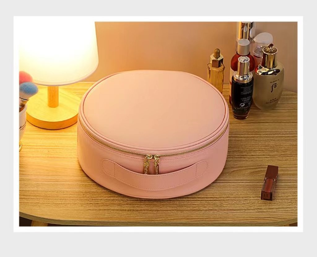 LED makeup bag